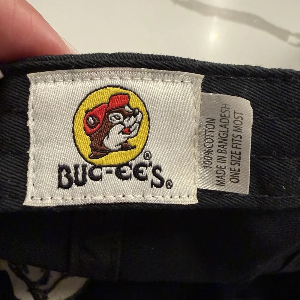 Buc-ee's Beaver Logo Black Cotton Strapback Hat Baseball Cap One Size OSFM Texas - Picture 6 of 7